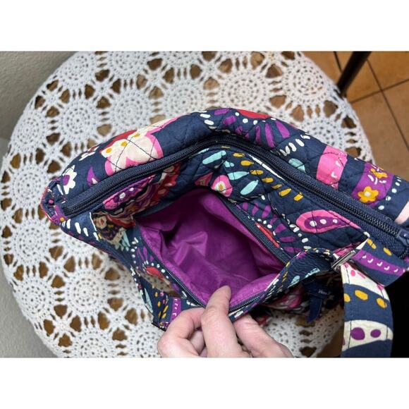 Vera Bradley quilted handbag with adjustable strap in excellent condition - Picture 4 of 9